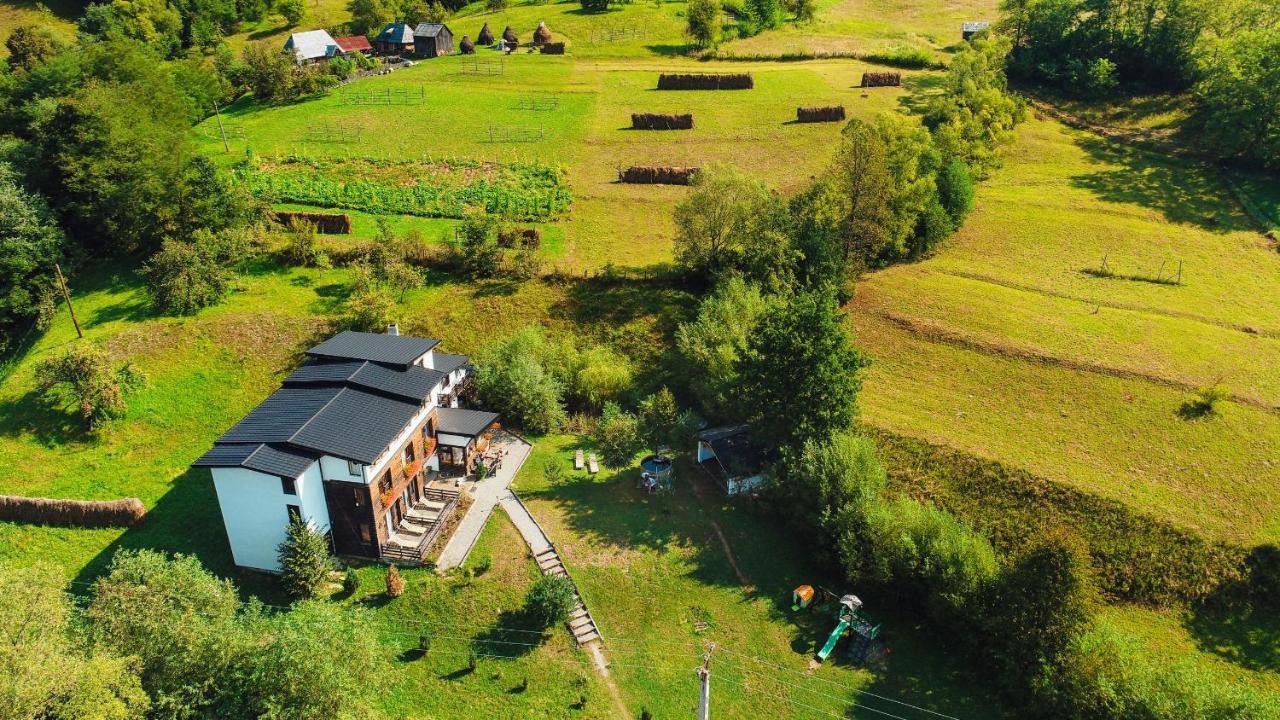 Talhaus Hotel Vişeu de Sus Eksteriør billede