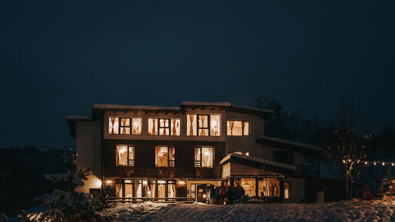 Talhaus Hotel Vişeu de Sus Eksteriør billede
