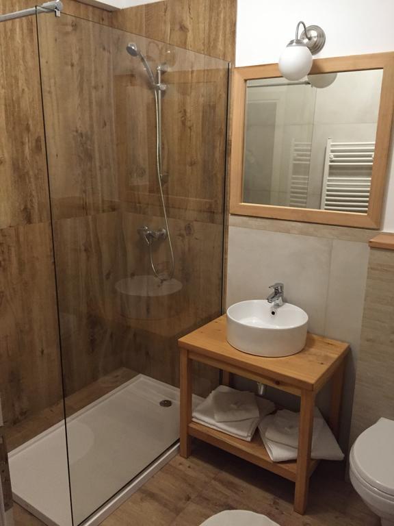 Talhaus Hotel Vişeu de Sus Eksteriør billede